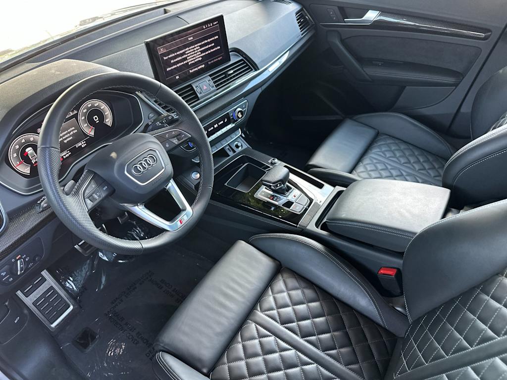 Thumbnail: 2023 Audi SQ5 - 2