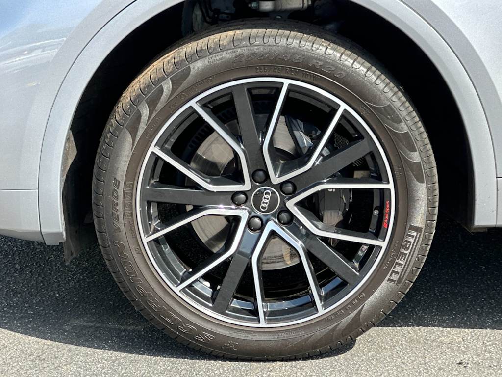 Thumbnail: 2023 Audi SQ5 - 8