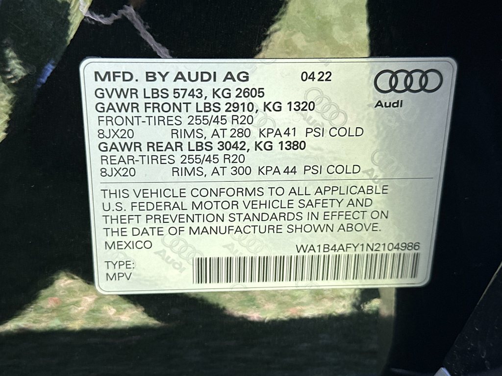 Thumbnail: 2022 Audi SQ5 - 18