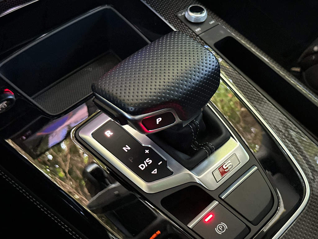 Thumbnail: 2022 Audi SQ5 - 15
