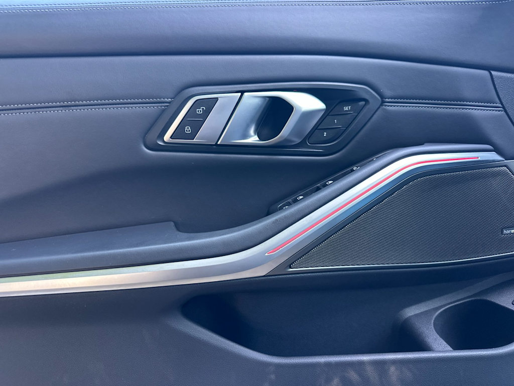 Thumbnail: 2022 BMW M3 - 21