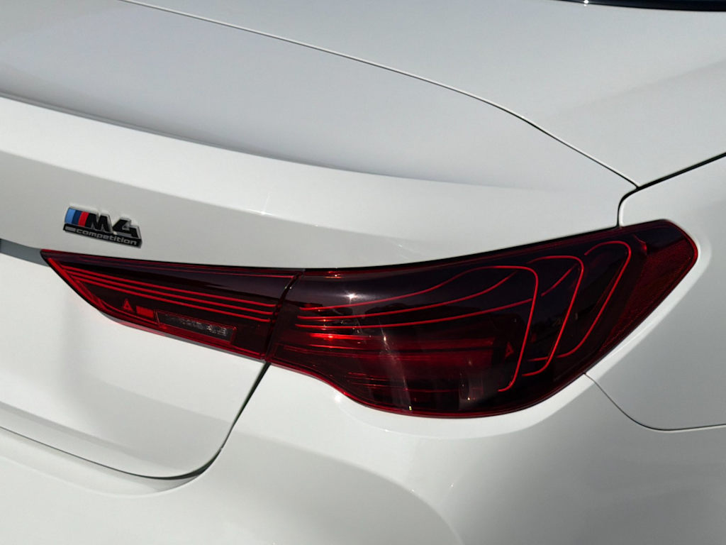 Thumbnail: 2025 BMW M4 - 32