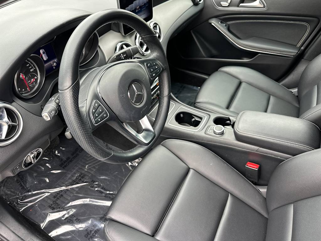 Thumbnail: 2019 Mercedes-Benz GLA - 2