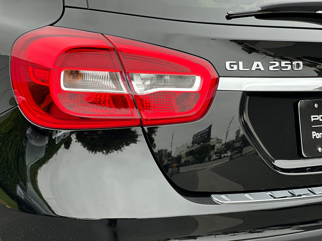 Thumbnail: 2019 Mercedes-Benz GLA - 31