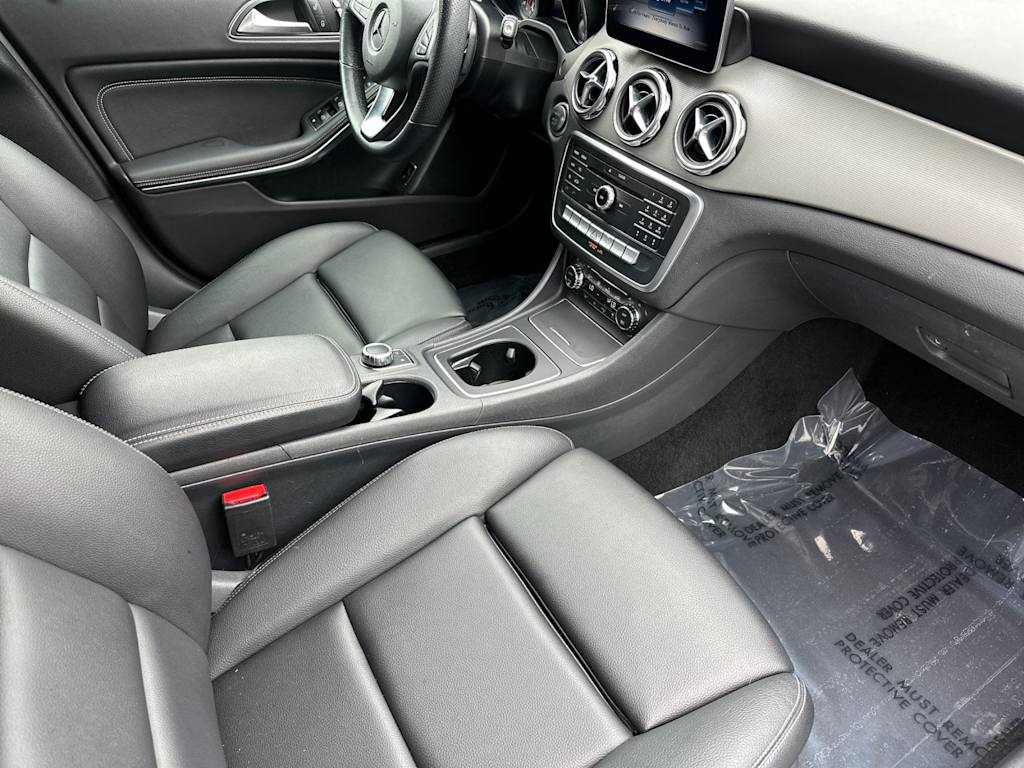 Thumbnail: 2019 Mercedes-Benz GLA - 12