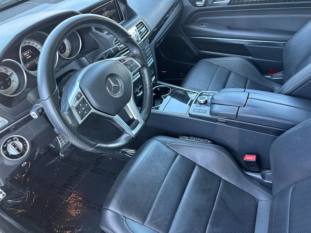 Thumbnail: 2016 Mercedes-Benz E-Class - 9