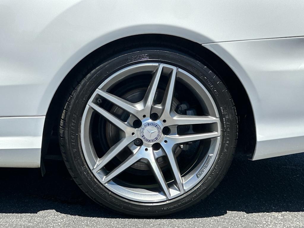 Thumbnail: 2016 Mercedes-Benz E-Class - 8