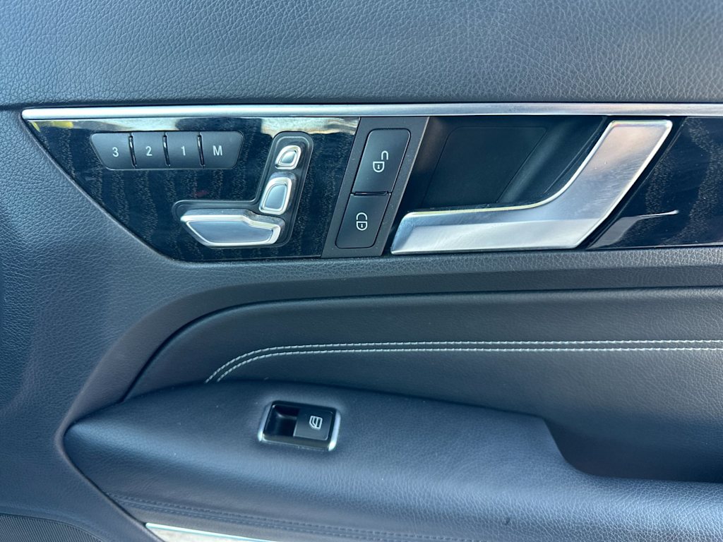 Thumbnail: 2016 Mercedes-Benz E-Class - 20