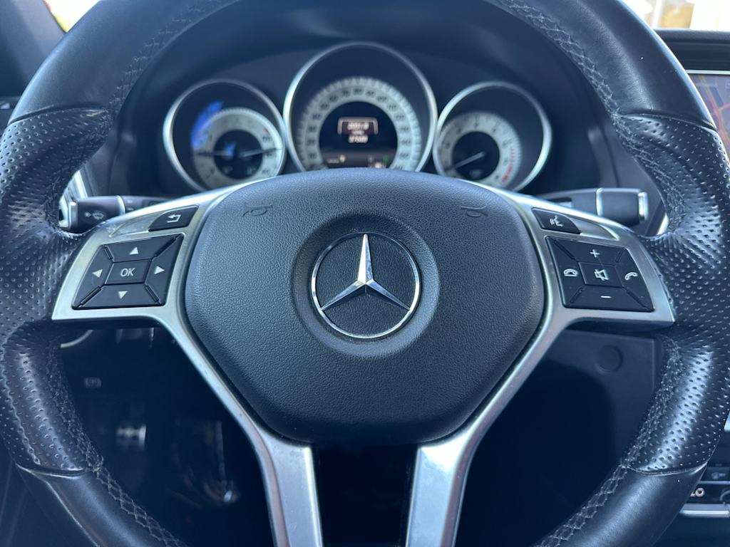 Thumbnail: 2016 Mercedes-Benz E-Class - 27