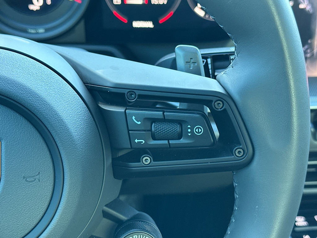 Thumbnail: 2024 Porsche 911 - 29