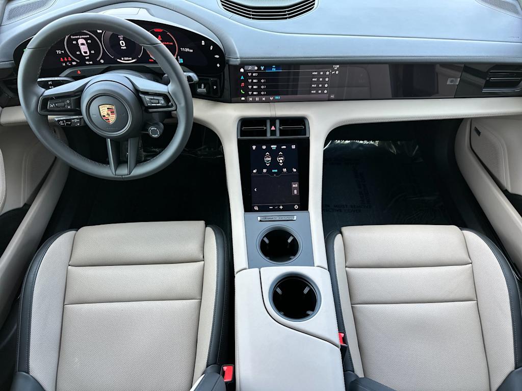 Thumbnail: 2026 Porsche Taycan - 8