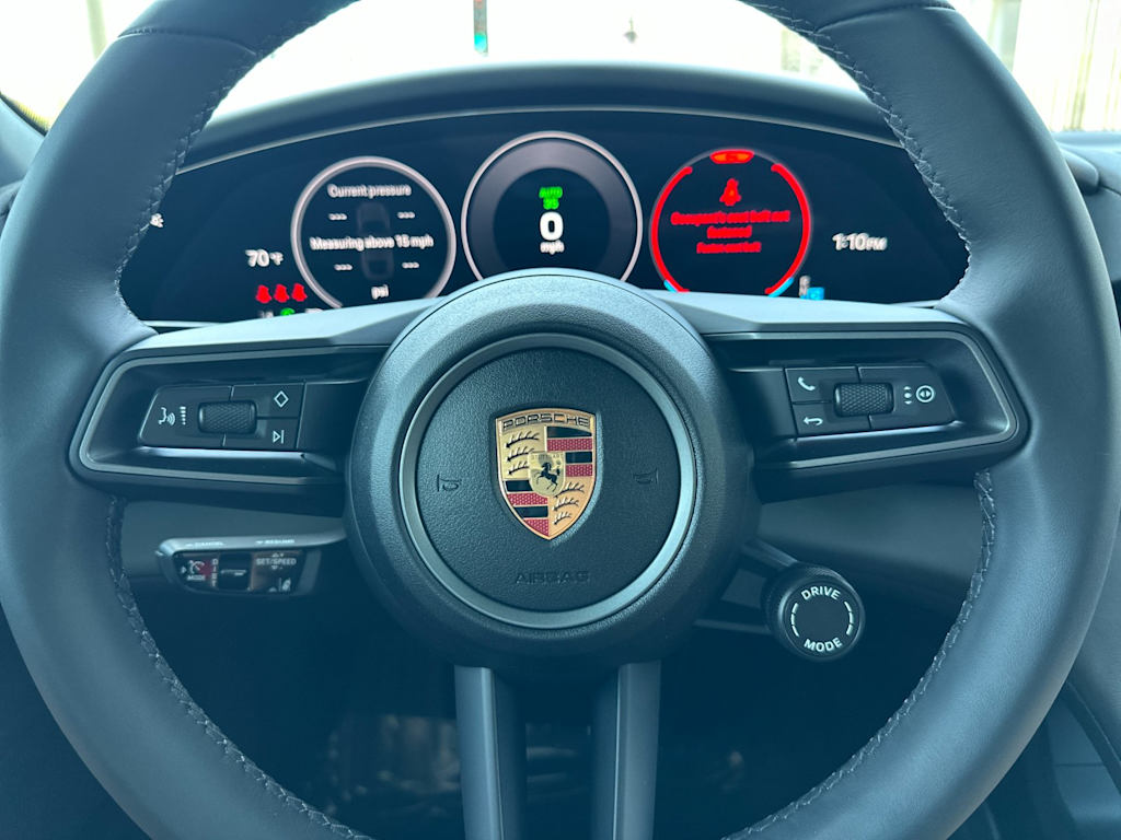 Thumbnail: 2026 Porsche Taycan - 12