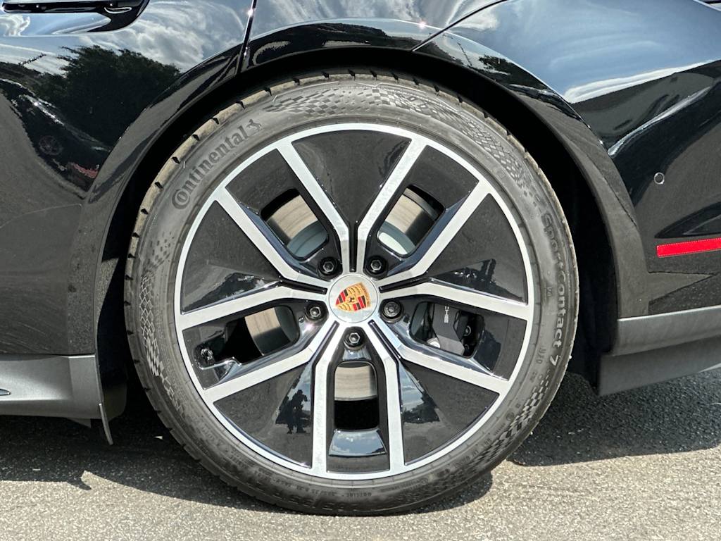 Thumbnail: 2026 Porsche Taycan - 6