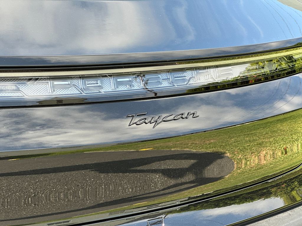 Thumbnail: 2026 Porsche Taycan - 32