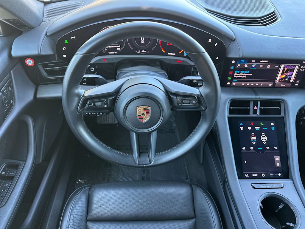 Thumbnail: 2023 Porsche Taycan - 8