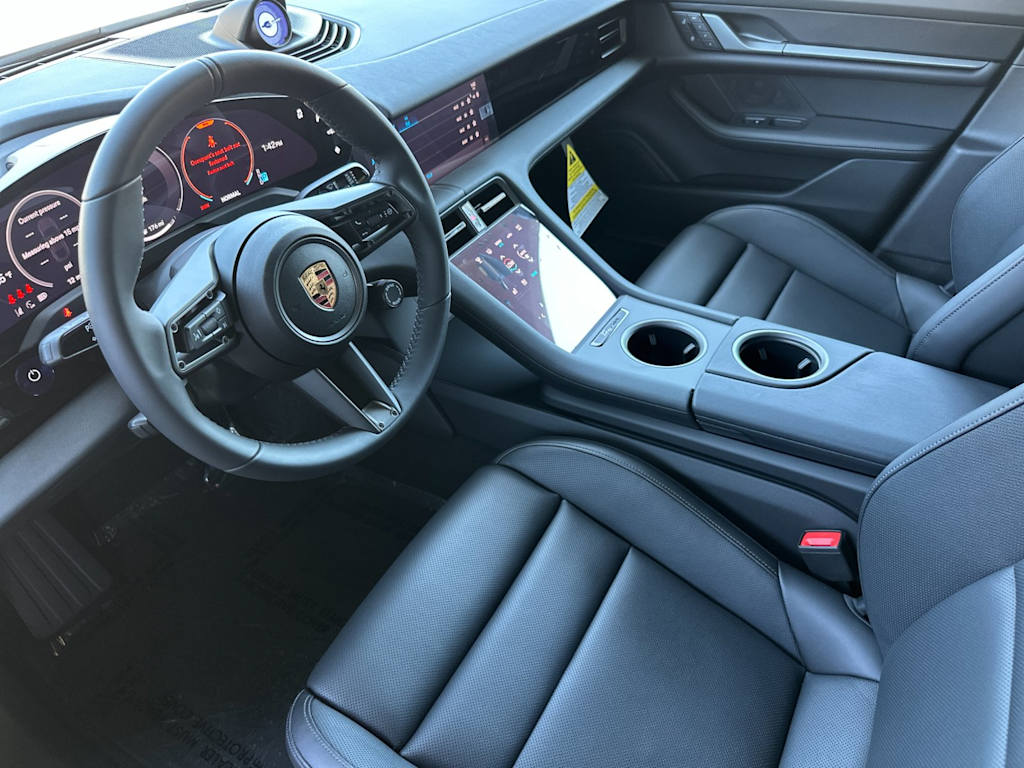 Thumbnail: 2026 Porsche Taycan - 2