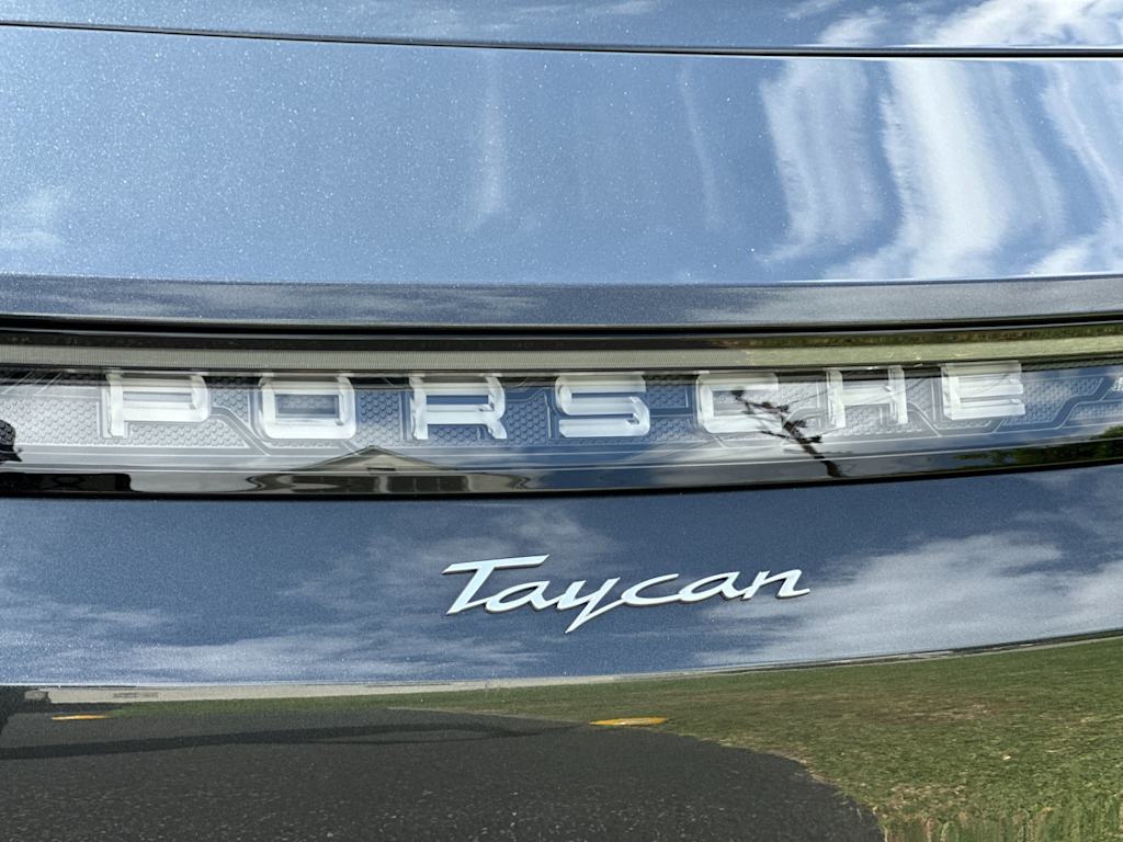 Thumbnail: 2026 Porsche Taycan - 32