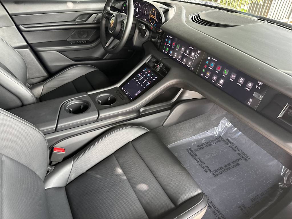 Thumbnail: 2024 Porsche Taycan - 10