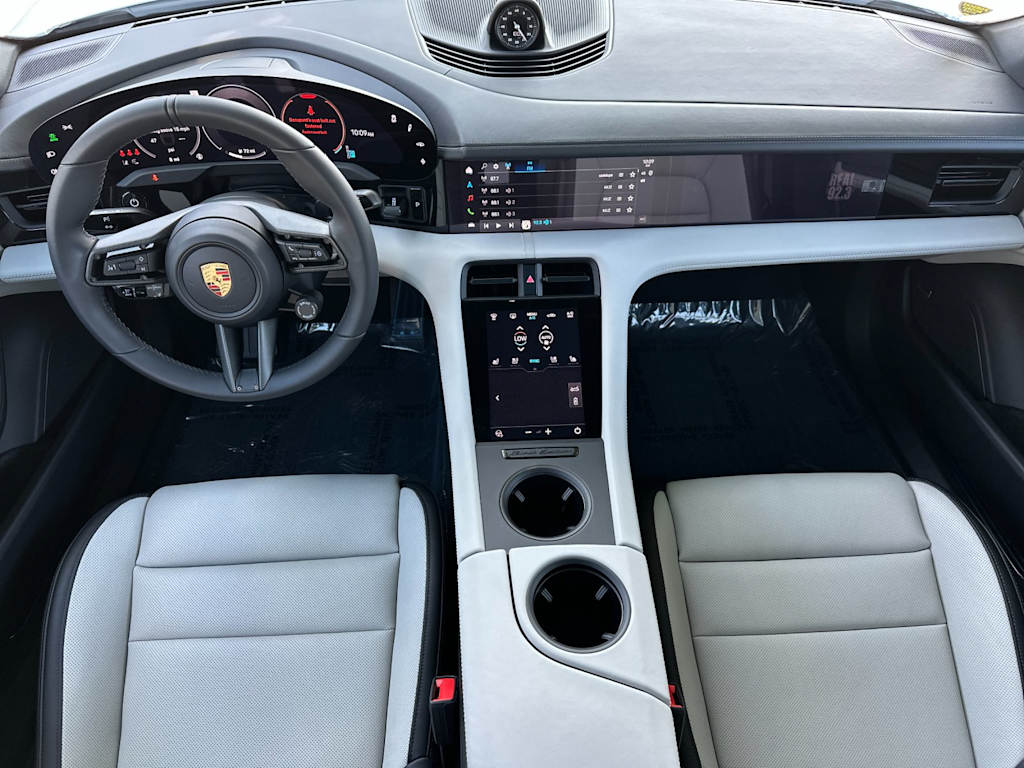 Thumbnail: 2026 Porsche Taycan - 2