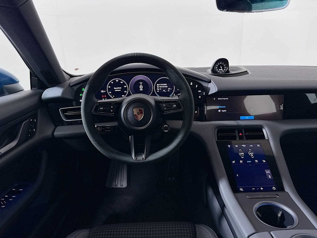 Thumbnail: 2025 Porsche Taycan - 46