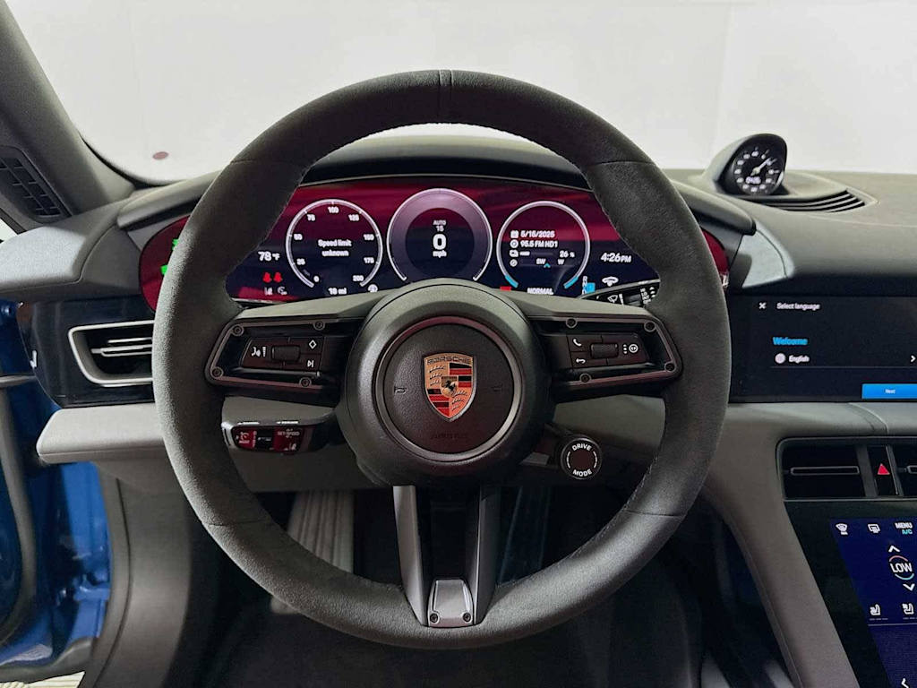 Thumbnail: 2025 Porsche Taycan - 40