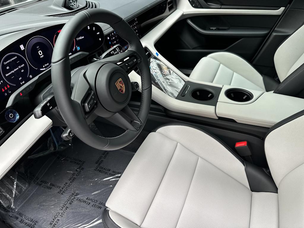 Thumbnail: 2026 Porsche Taycan - 9