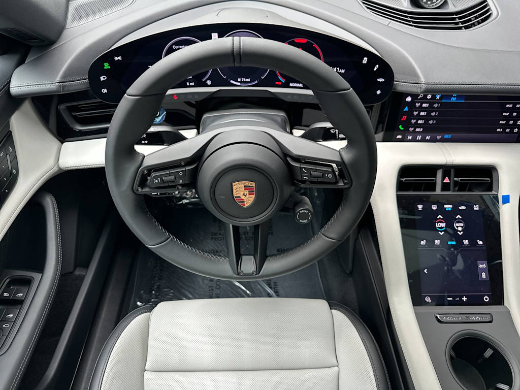Thumbnail: 2026 Porsche Taycan - 8
