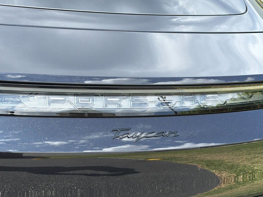 Thumbnail: 2026 Porsche Taycan - 32