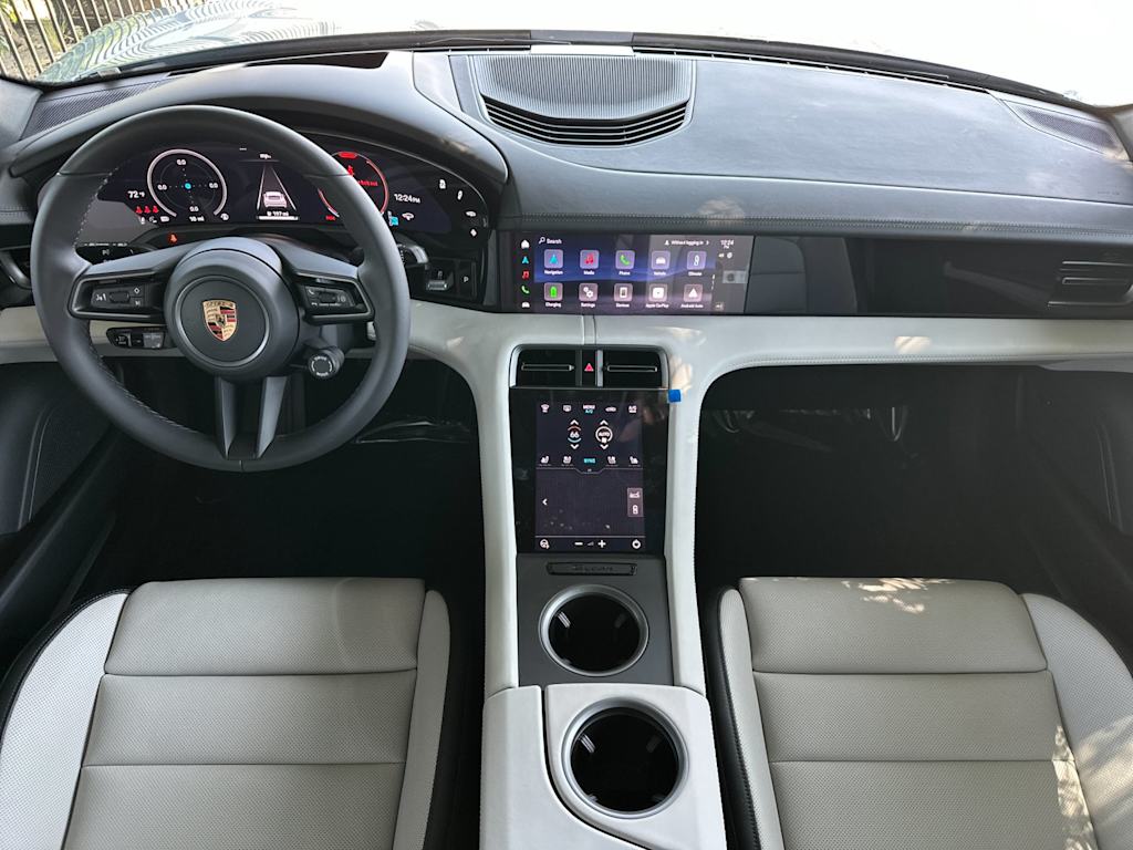 Thumbnail: 2026 Porsche Taycan - 8