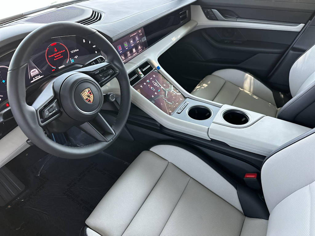 Thumbnail: 2026 Porsche Taycan - 2