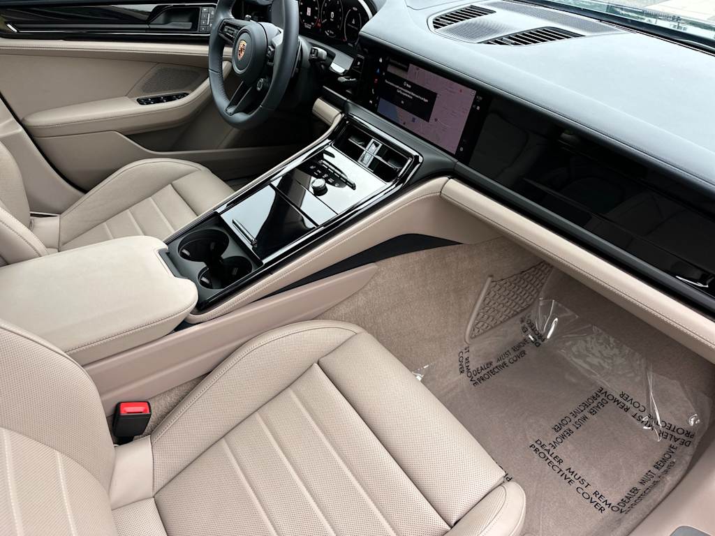 Thumbnail: 2026 Porsche Panamera - 13