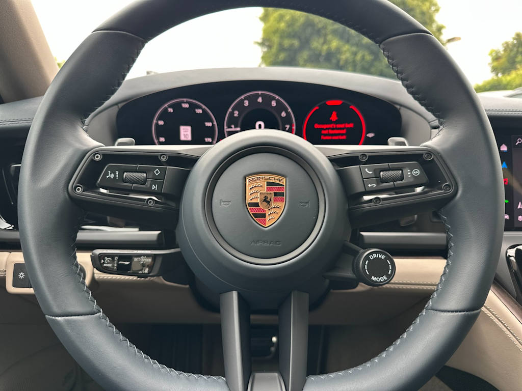 Thumbnail: 2026 Porsche Panamera - 30