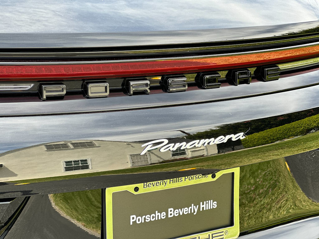 Thumbnail: 2026 Porsche Panamera - 7