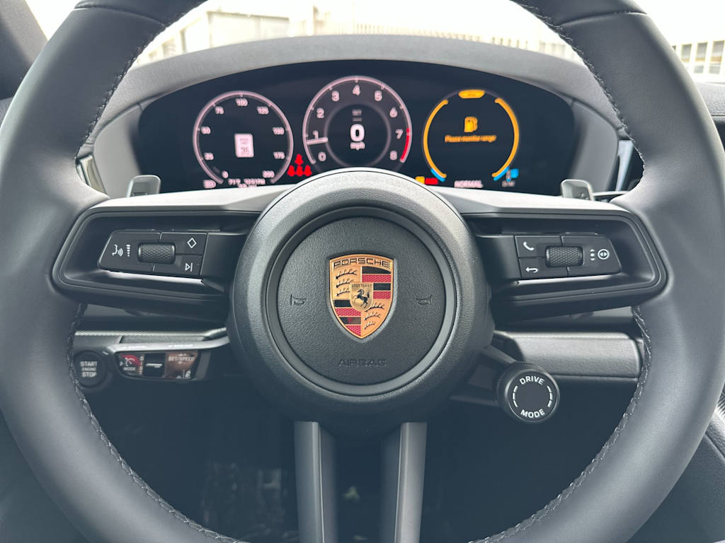 Thumbnail: 2026 Porsche Panamera - 14