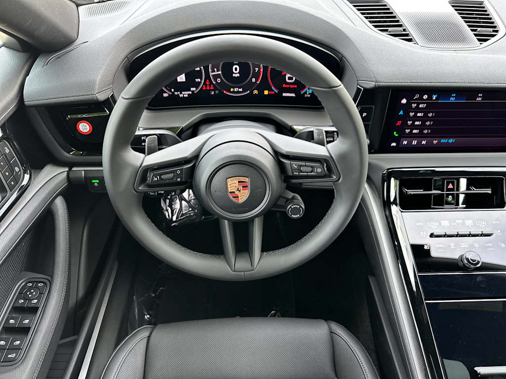 Thumbnail: 2026 Porsche Panamera - 9