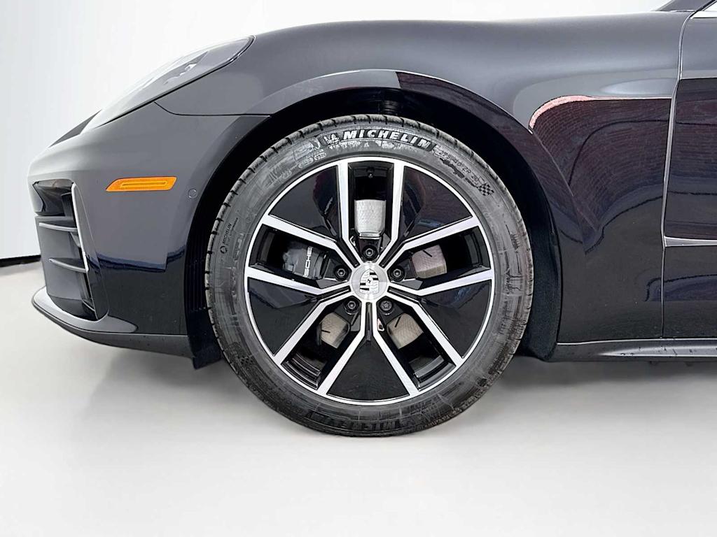 Thumbnail: 2025 Porsche Panamera - 6