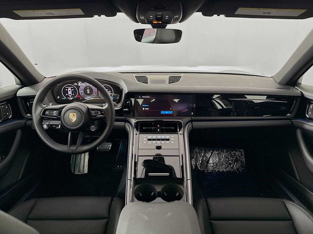 Thumbnail: 2025 Porsche Panamera - 27