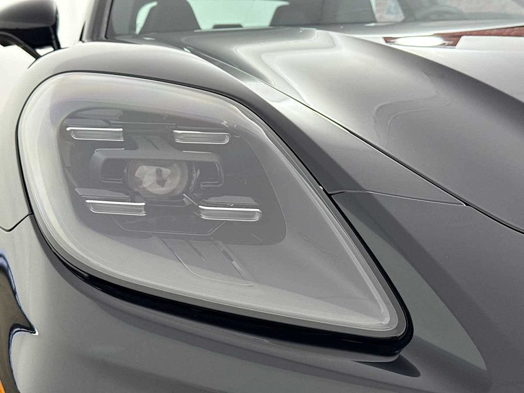 Thumbnail: 2025 Porsche Panamera - 56
