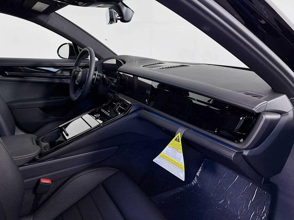 Thumbnail: 2026 Porsche Panamera - 50