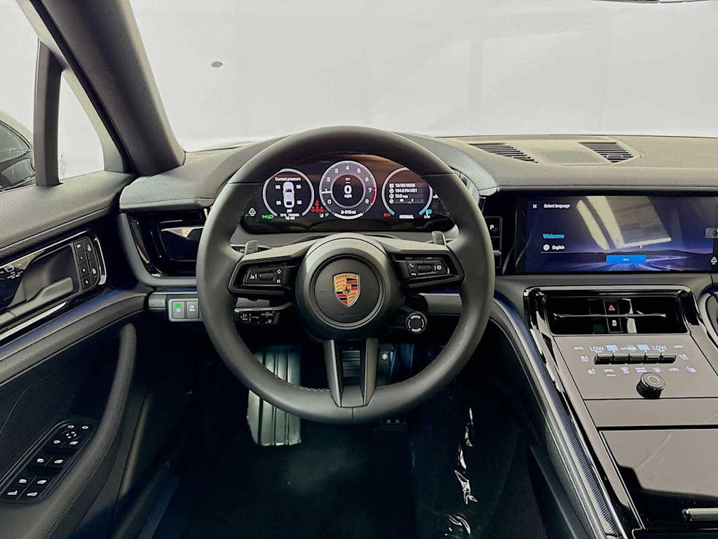 Thumbnail: 2026 Porsche Panamera - 46