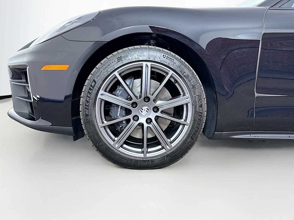 Thumbnail: 2026 Porsche Panamera - 52