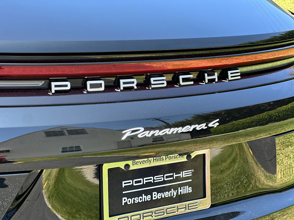 Thumbnail: 2025 Porsche Panamera - 33