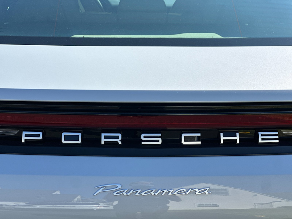 Thumbnail: 2026 Porsche Panamera - 7
