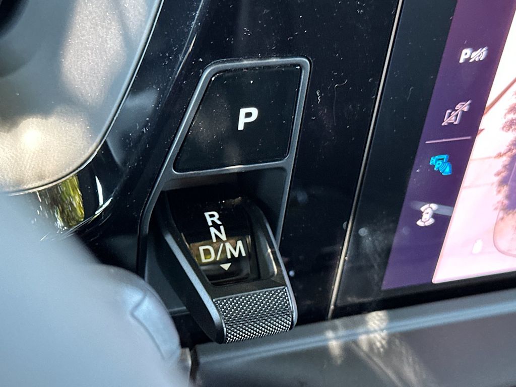 Thumbnail: 2026 Porsche Panamera - 28