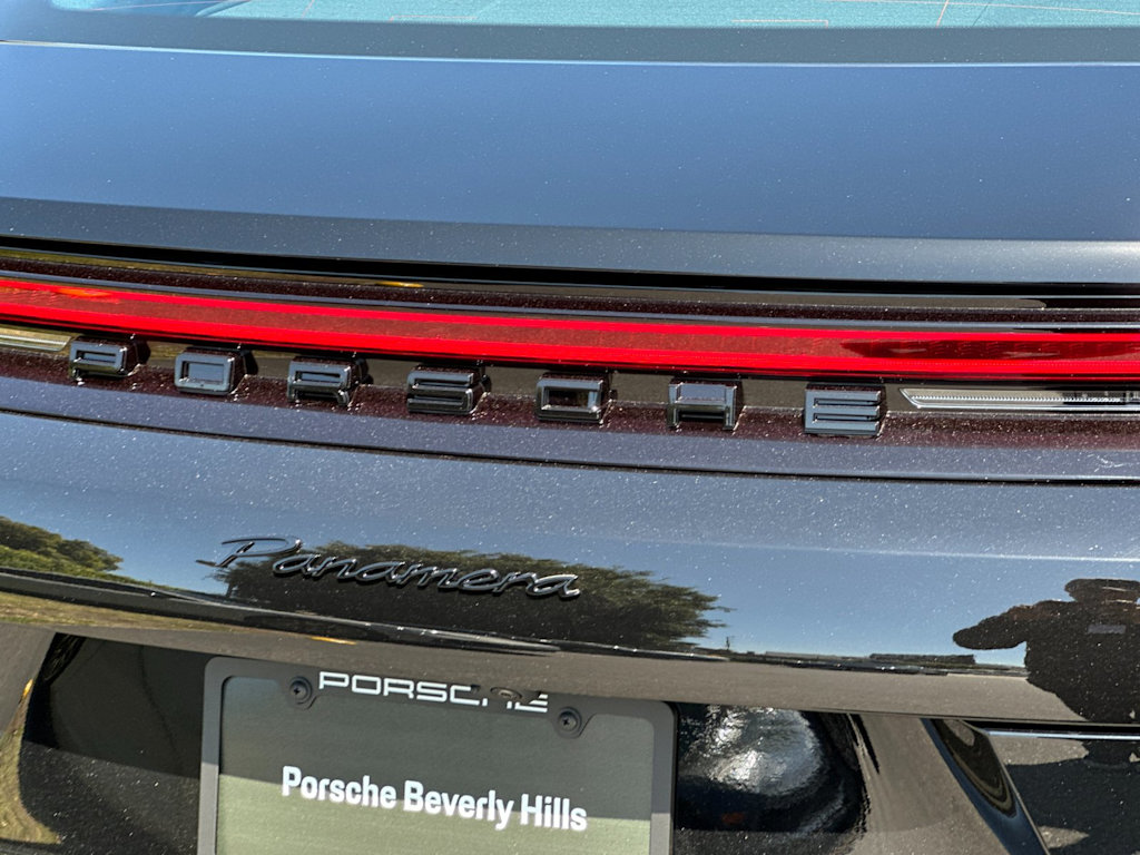 Thumbnail: 2026 Porsche Panamera - 7