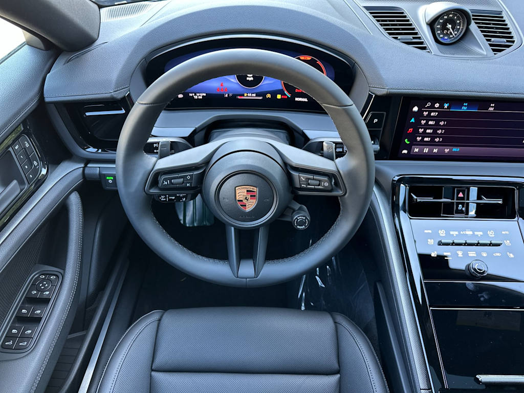 Thumbnail: 2026 Porsche Panamera - 12
