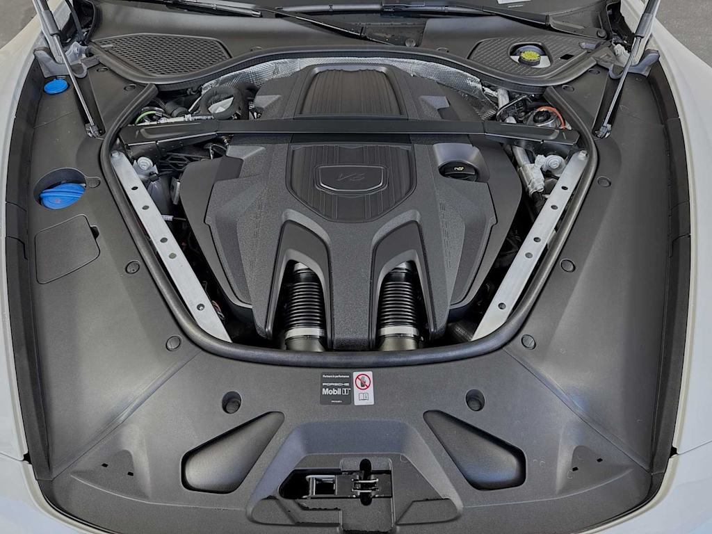 Thumbnail: 2026 Porsche Panamera - 7