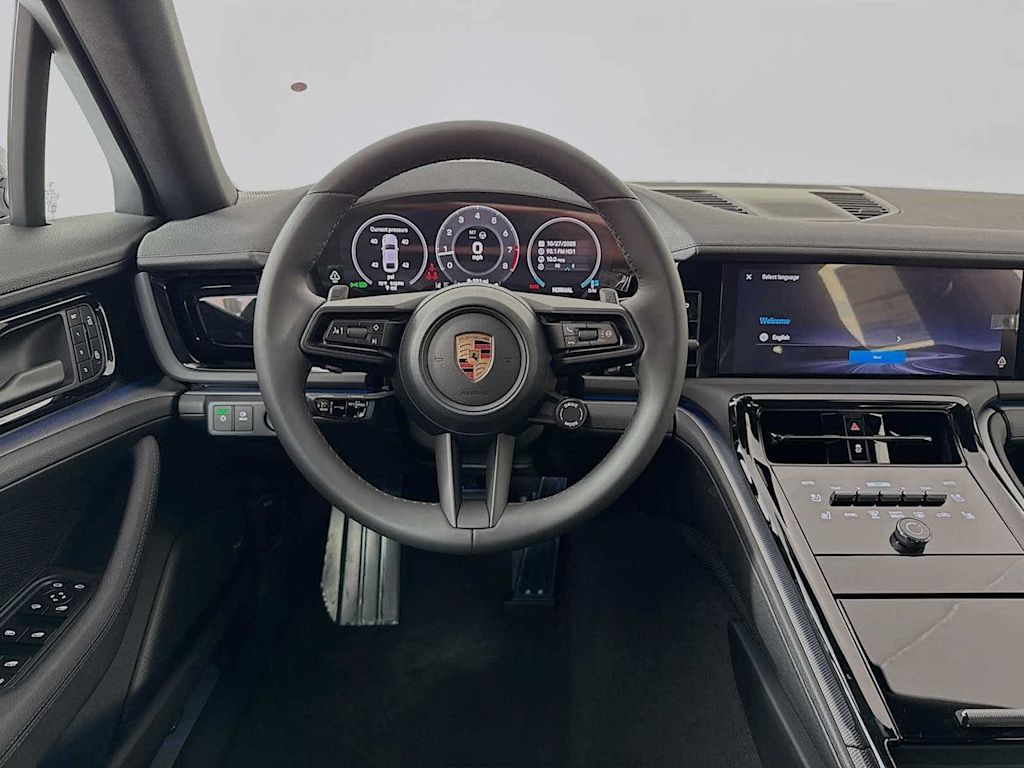 Thumbnail: 2026 Porsche Panamera - 46