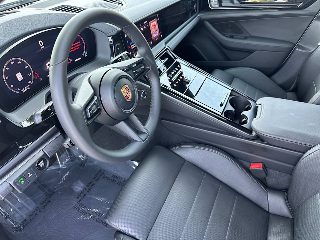 Thumbnail: 2025 Porsche Panamera - 2