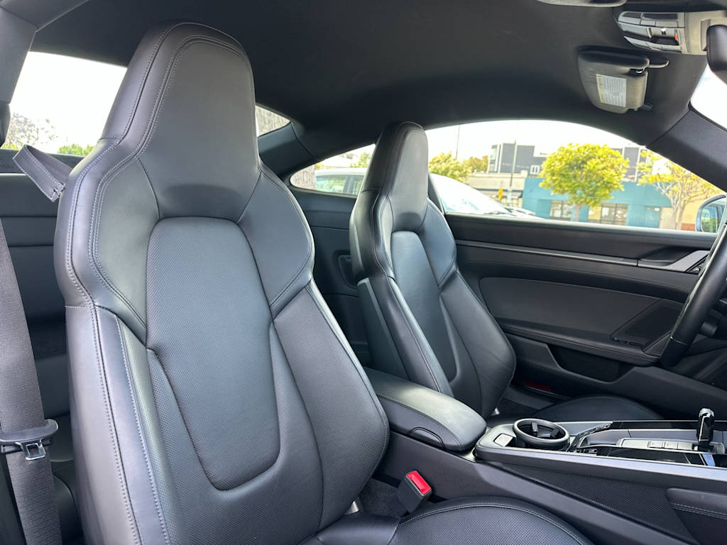 Thumbnail: 2021 Porsche 911 - 10